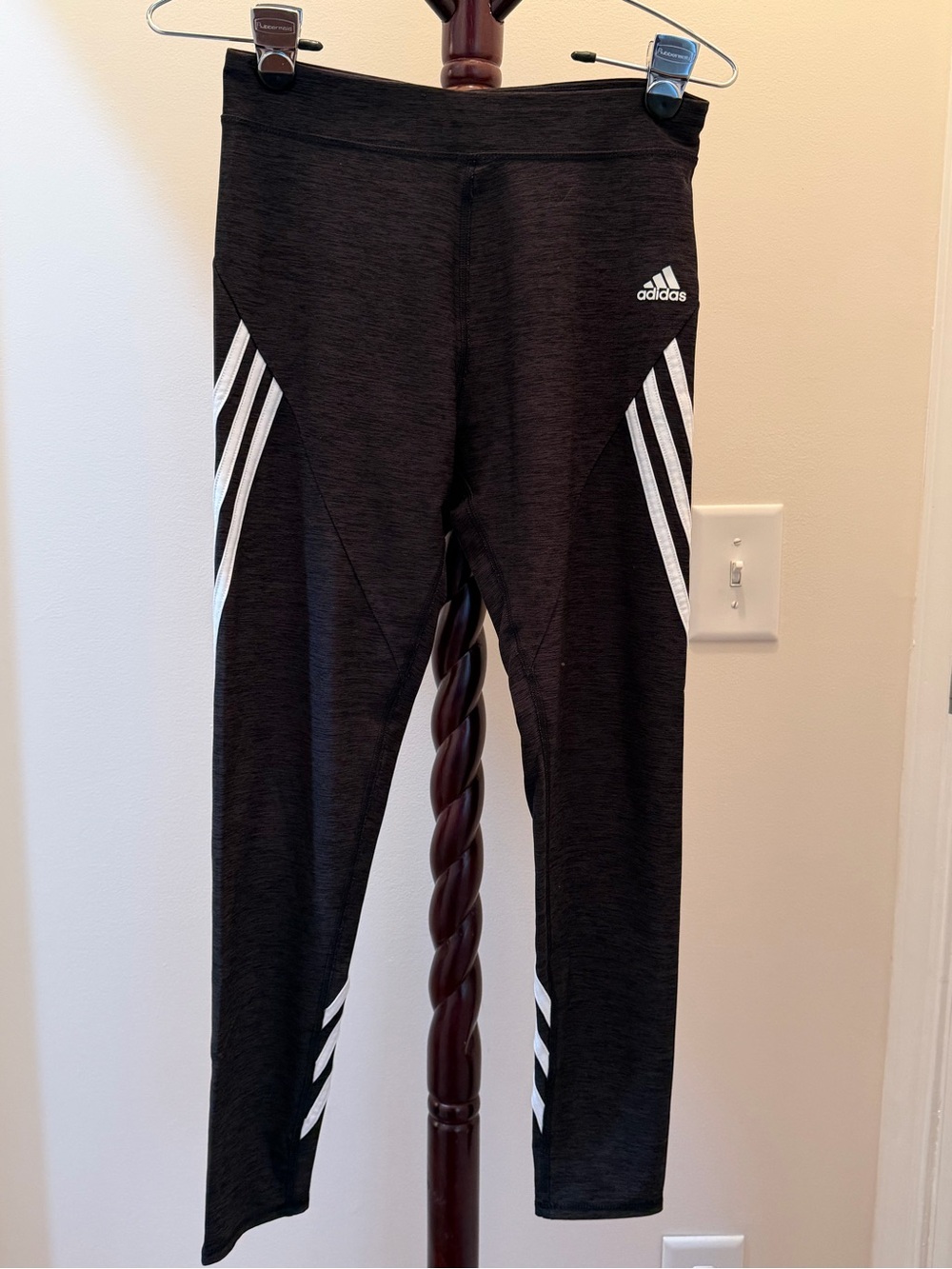adidas girl’s gray Leggings with White 3-Stripes Accent XL (16)